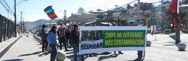 Se manifiestan en Laja contra la contaminación y malos olores de planta CMPC