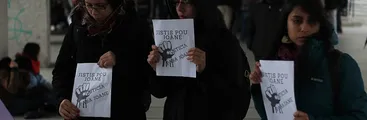 A un mes de la muerte de Joane Florvil: Concentración en repudio a violencia contra mujeres e inmigrantes