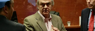 Pablo Longueira se refugia en el TC para intentar evitar asistir a cada audiencia de juicio por cohecho en Caso SQM