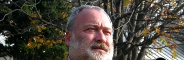 Desvinculan a profesor de periodismo Andrés Latini de la U. de Concepción por acoso a alumnas