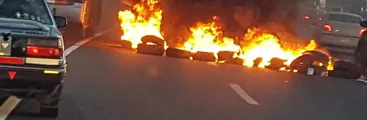 Manifestantes cortan el tránsito en Concepción llamando a no votar