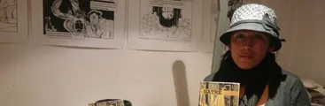 Escritora Elisa Monti: «la conveniente distribución de recursos para los ricos genera historias como las de Elisa o los 1.313 niños asesinados por el Estado»