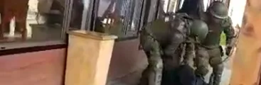 En Aysén, Carabineros fractura costillas de portuario en el primer día de paro