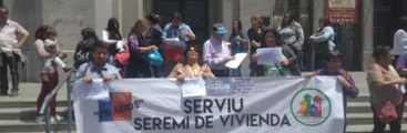 A casi 8 años del 27F: pobladores protestan por la estafa de la reconstrucción en la provincia de Concepción