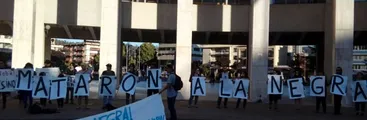Reprimen protesta en Concepción por el oscuro asesinato de Macarena Valdés