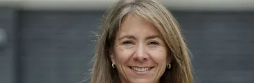 Nueva Ministra de Energía tiene estrechos vínculos con Penta y SQM