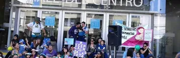 Realizan tetada de protesta por derecho a amamantar en público en Concepción