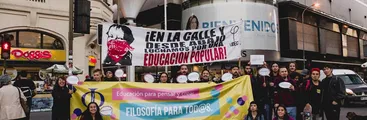 Profesorado y estudiantes de filosofía rechazan intento de sacar la asignatura del plan común de estudios