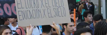 FOTOS | Multitudinaria marcha de estudiantes en Concepción en contra del lucro, el sexismo y el CAE