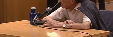 Médico de 85 años español acusado de robo de bebés en dictadura arriesga 11 años de cárcel en histórico juicio