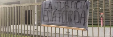 Interrumpen el tránsito en Concepción exigiendo libertad de los condenados en el caso Luchsinger Mackay