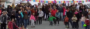 Carretones vuelven a juguetear por Valparaíso