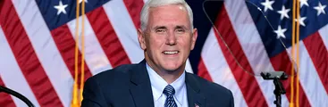 Vicepresidente Mike Pence ante confirmación de la fuerza militar espacial: “EEUU debe dominar el espacio”