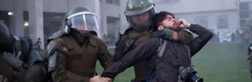 Denuncian a Carabineros por violentas detenciones, disparos y exceso de lacrimógenas en Concepción