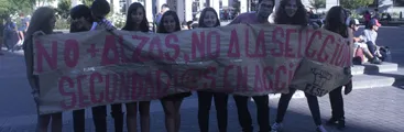 Estudiantes secundarios de Concepción se manifiestan contra alza de pasajes del transporte público