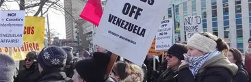 Manifestación en Toronto contra intervencionismo de EE.UU. en Venezuela y apoyo que gobierno de Trudeau brindó a Guaidó