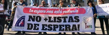 Una multitud fallecida esperando atención médica, denuncian en marcha por el Derecho a la Salud