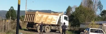 Habitantes de Contulmo impiden extracción de áridos del río Elicura