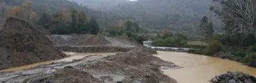 Fiscalización municipal a empresa de áridos en río Caramávida: está operando sin permisos ni patentes