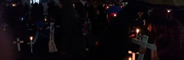 Con velatón recuerdan a docentes muertos/as sin recibir el pago de la Deuda Histórica