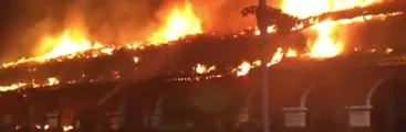 Un incendio afecta al mercado CREA de Talca