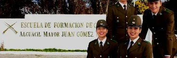 Suboficial fue detenido por haber pateado en el abdomen a alumnos de la escuela de Carabineros