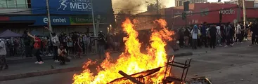 ESPECIAL GRÁFICO | Viernes de furia ante el alza del pasaje del metro de Santiago