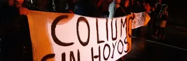 Vecinos de Coliumo cortan la ruta protestando por mal estado del camino