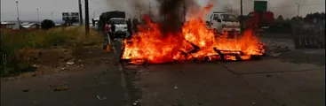 Locatarios de la Vega Monumental protestaron por cobros abusivos de estacionamientos y arriendos