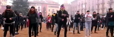 Feministas catalanas replican "Un violador en tu camino" en solidaridad con las mujeres chilenas