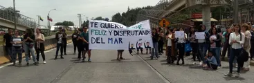 Manifestación en apoyo a Constanza Valdebenito, estudiante con cautelar de 4 meses de prisión preventiva, se realizó en las afueras de El Manzano