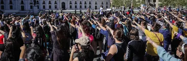 Asamblea Constituyente paritaria en género, con cuotas de pueblos originarios, democrática y soberana: Ése es el asunto