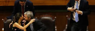 Cámara de Diputados despacha a ley proyecto que tipifica barricadas y cortes de tránsito como delitos y fija las penas aplicables a saqueos