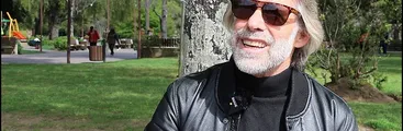 "Un tercio de la humanidad vive en el campo y produce la comida, ningún cambio es posible sin la clase campesina": Eric Holt Giménez en Chile