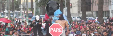 Marcha recorrió las calles de Valparaíso a horas del inicio del Festival de Viña