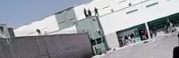 Motín en cárcel Santiago 1: Gendarmería apaleó reos y Carabineros reprimió familiares