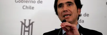 Suspensión de becas al extranjero: gobierno redestinaría los fondos para enfrentar la crisis sanitaria