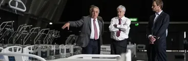 Contrato con Espacio Riesco señala que en marzo ya habían 40 muertes y 4 mil contagios, mientras Minsal informaba 3 fallecimientos y 1142 contagiados