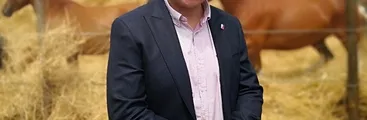 Gobernador de Biobío y su padre el alcalde de Laja se han adjudicado más de $680 millones en licitaciones públicas