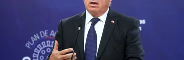 Mañalich reconoce 653 casos que no habían sido considerados y cifra se eleva 2290 muertes, en jornada que marca récords de contagios y fallecimientos