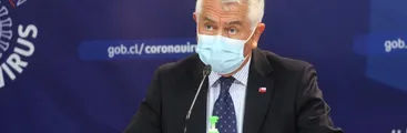 ¿Y la transparencia?: Minsal y AstraZeneca se oponen a revelar convenios de vacunas contra la Covid-19