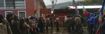 Comunidades mapuche de Nahuelbuta encaran a alcalde de Contulmo por dichos en que llamó a la población a armarse