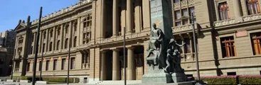 Corte Suprema permite a Fiscalía acceso limitado a correos del Minsal