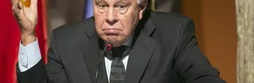 Develan millonarios contratos del gobierno del socialista Felipe González con la dictadura de Pinochet