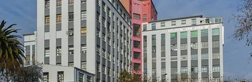 Transfobia en el Hospital San Juan de Dios: mujer trans fue golpeada, escupida e insultada por guardias del lugar