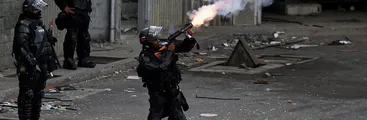 Colombia: 3.155 casos de violencia policial, 43 asesinatos y 22 agresiones sexuales cometidas presuntamente por policías