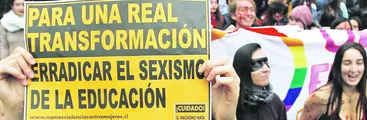Diputados de Renovación Nacional ingresan proyecto para prohibir lenguaje inclusivo en la educación