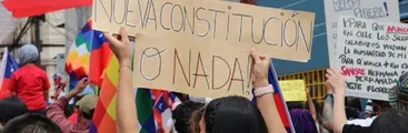 Diversas organizaciones sociales y políticas en contra de acuerdo de partidos políticos para modificar nueva Constitución