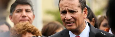 Denuncian a gobernador Rodrigo Díaz por presunto acoso laboral