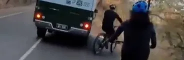 Carabineros protagonizó caso de violencia vial en cerro San Cristóbal: Dicen que lo investigarán